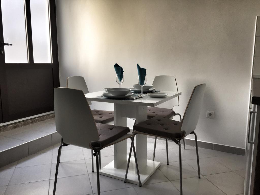 Apartment Estera Jelsa  Bagian luar foto